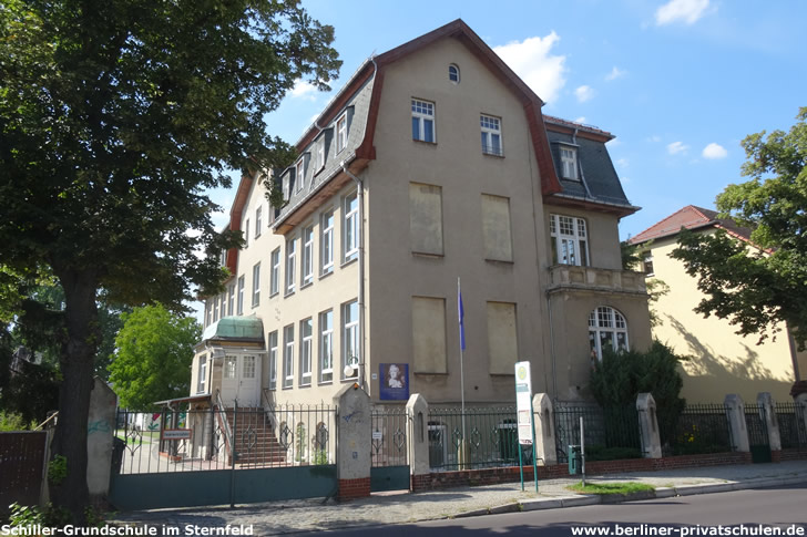 Schiller-Grundschule im Sternfeld Schiller-Grundschule im Sternfeld