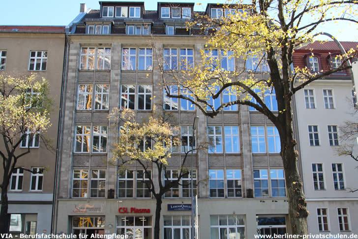 VIA - Berufsfachschule für Altenpflege VIA - Berufsfachschule für Altenpflege